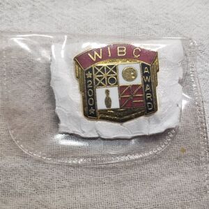 5 Vintage Women's International Bowling Congress (WIBC) Award Pins